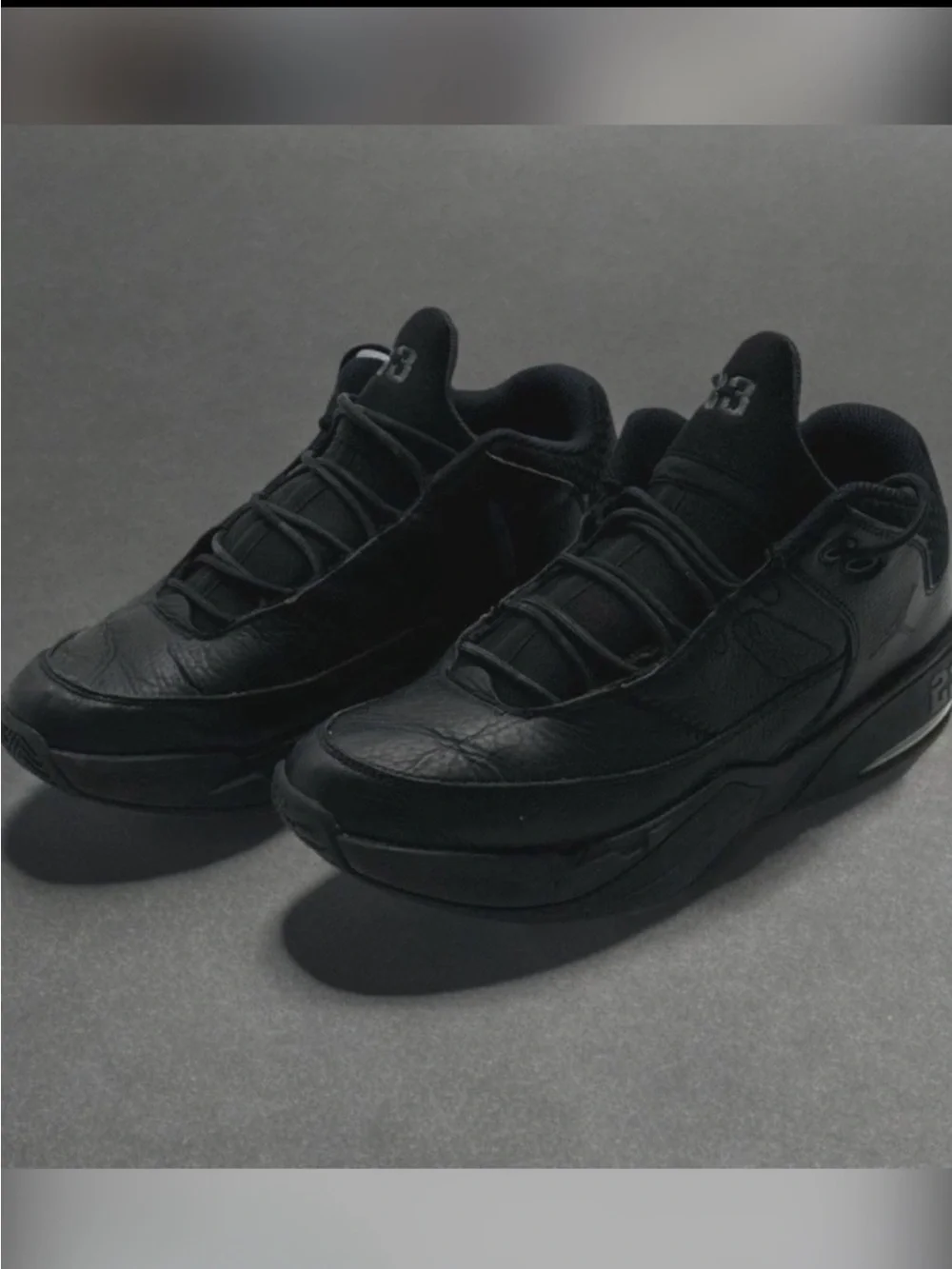 Nike Air Jordan Men’s Max Aura 3 Triple Black Low Top Sneakers Basketball Size 8